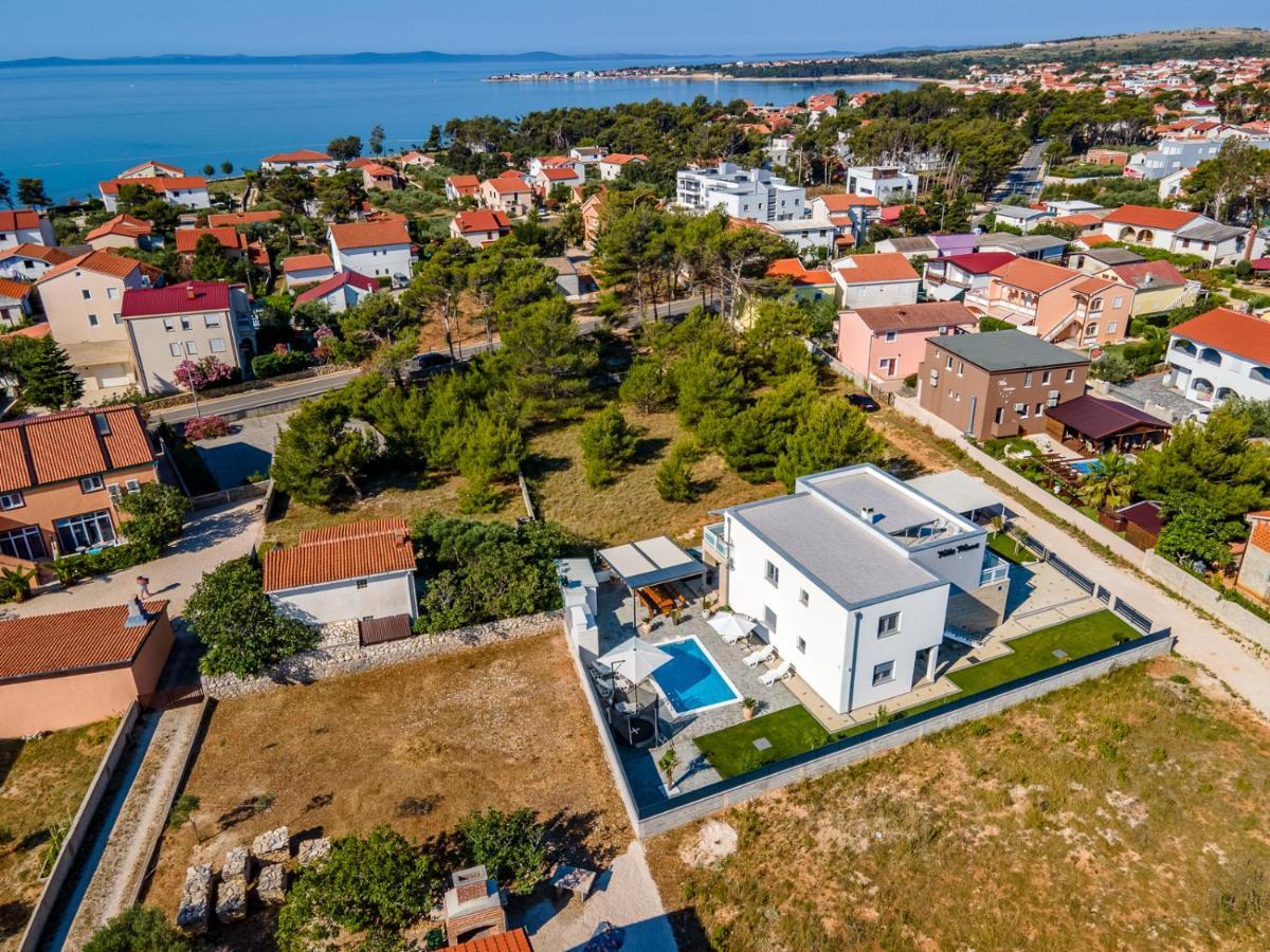 Villa Wiena Vir Exterior photo
