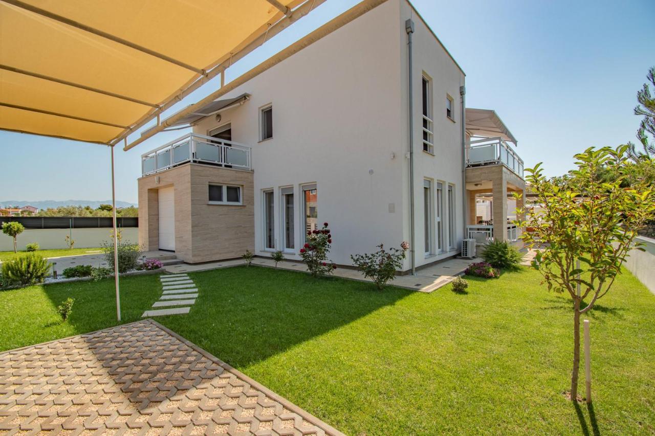 Villa Wiena Vir Exterior photo